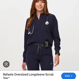Figs Rafaela Longsleeve scrub top in Navy